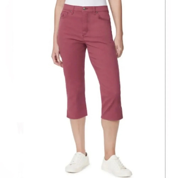 Gloria Vanderbilt Purple Capri pants - Picture 1 of 5